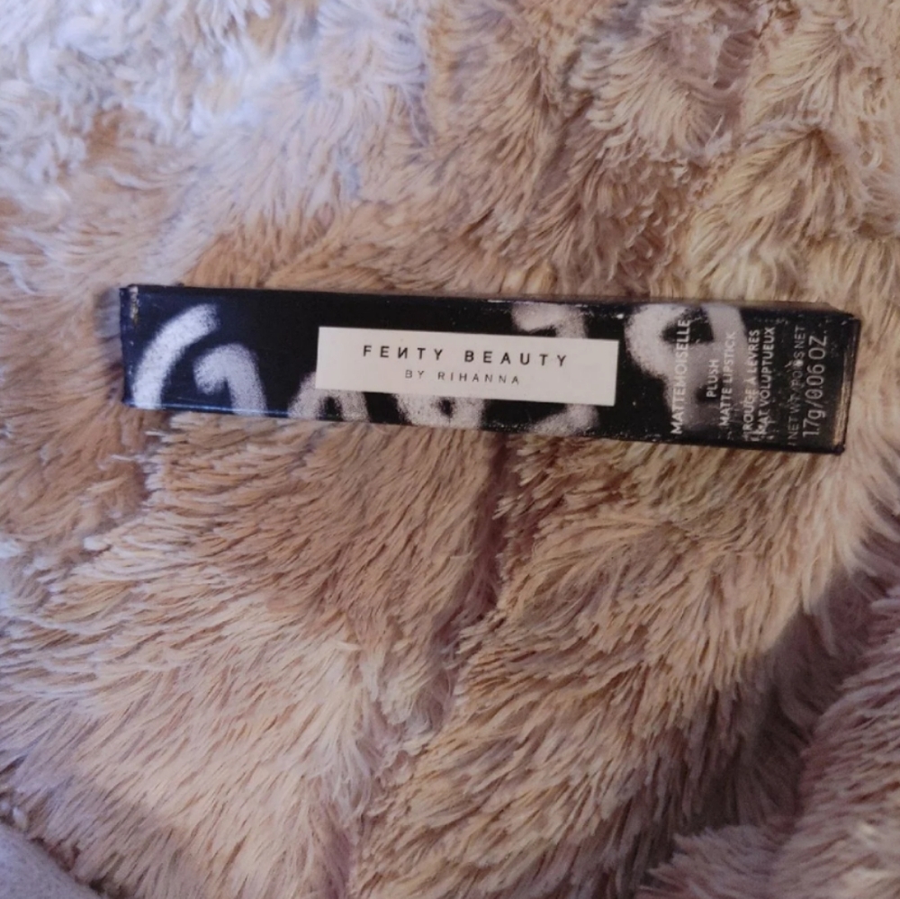 FENTY BEAUTY Mattemoiselle Plush Matte Lipstick